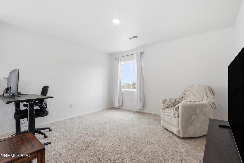 Image 13 of property listing at 2278 Evelynn Street, Fernley, NV 89408
