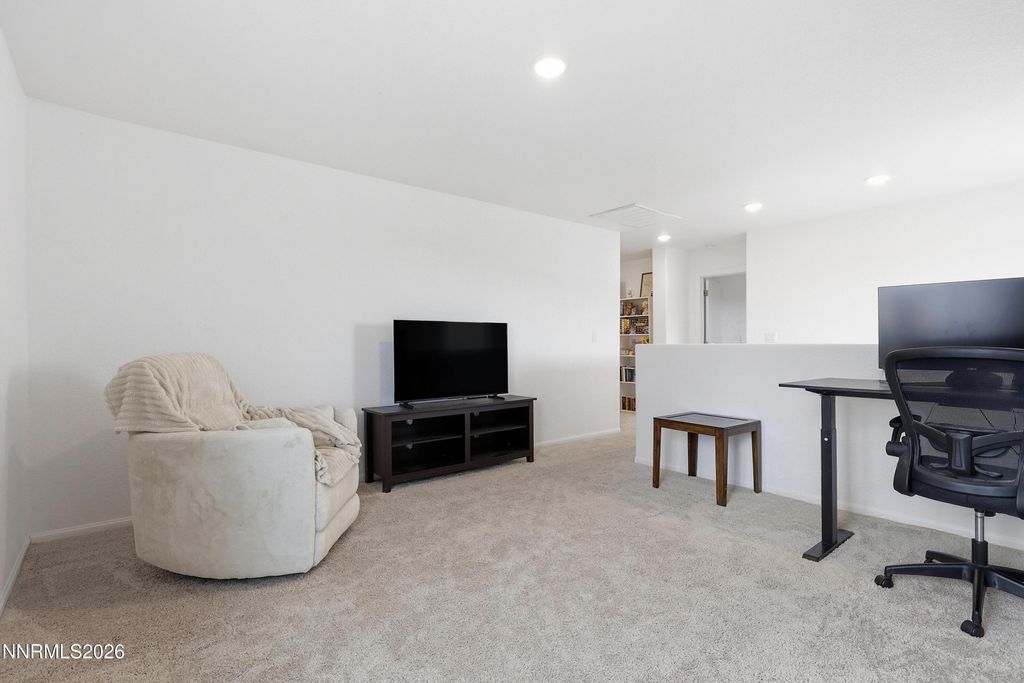 Image 14 of property listing at 2278 Evelynn Street, Fernley, NV 89408