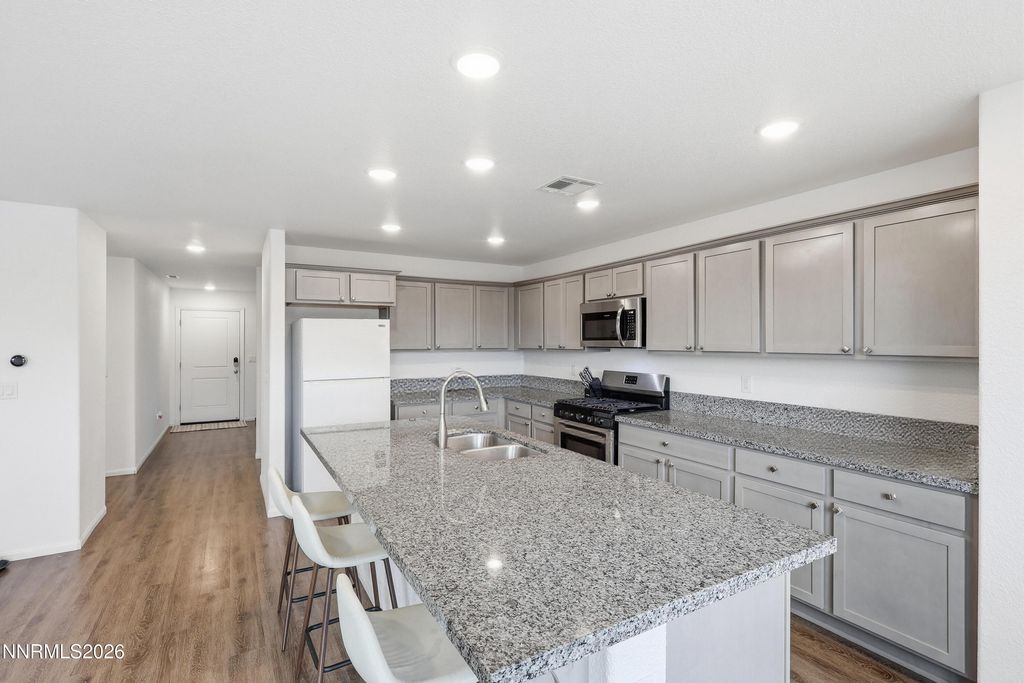 Image 7 of property listing at 2278 Evelynn Street, Fernley, NV 89408