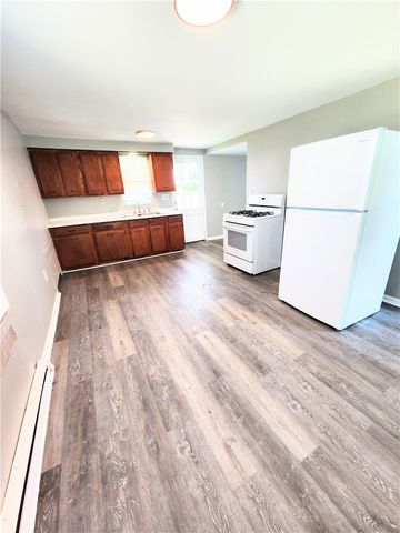 127 Constitution Cir, Clairton, PA 15025