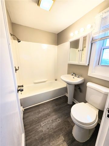 127 Constitution Cir, Clairton, PA 15025