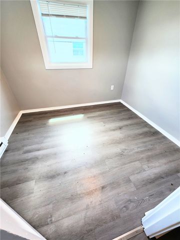 127 Constitution Cir, Clairton, PA 15025