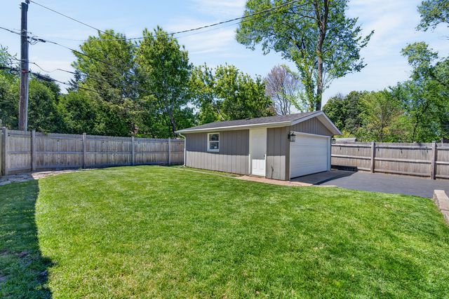310 N Schiller Street, Palatine, IL 60067