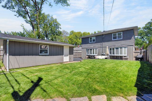 310 N Schiller Street, Palatine, IL 60067