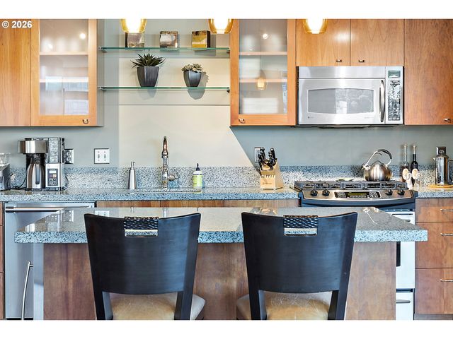 1221 Sw 10TH Ave 1205, Portland, OR 97205