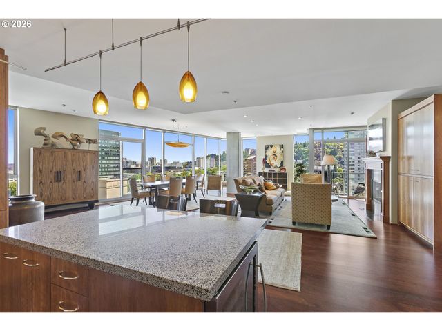 1221 Sw 10TH Ave 1205, Portland, OR 97205