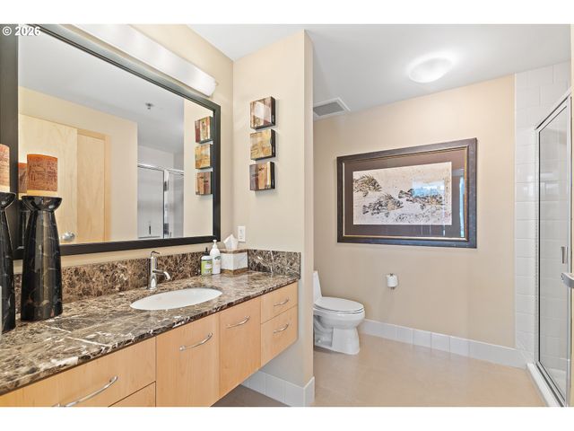 1221 Sw 10TH Ave 1205, Portland, OR 97205