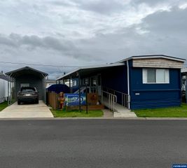 204 Cascade Dr 9, Lebanon, OR 97355