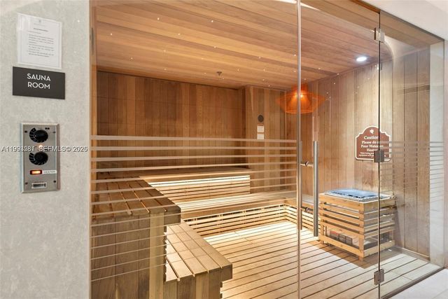 1010 E Brickell Ave 2611, Miami, FL 33131