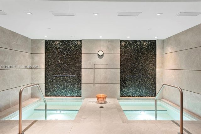 1010 E Brickell Ave 2611, Miami, FL 33131