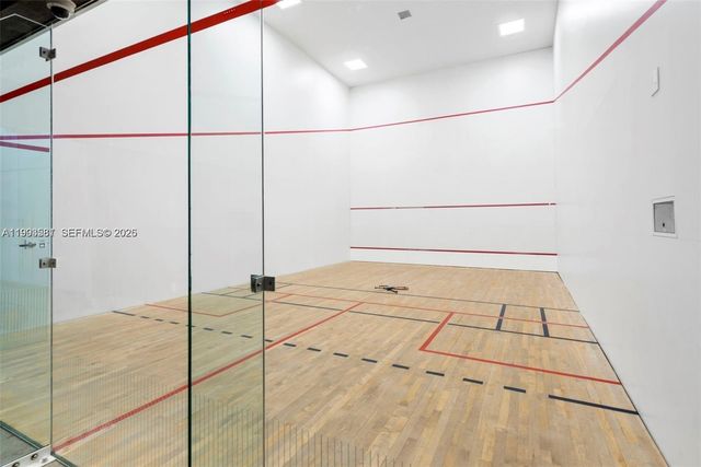 1010 E Brickell Ave 2611, Miami, FL 33131