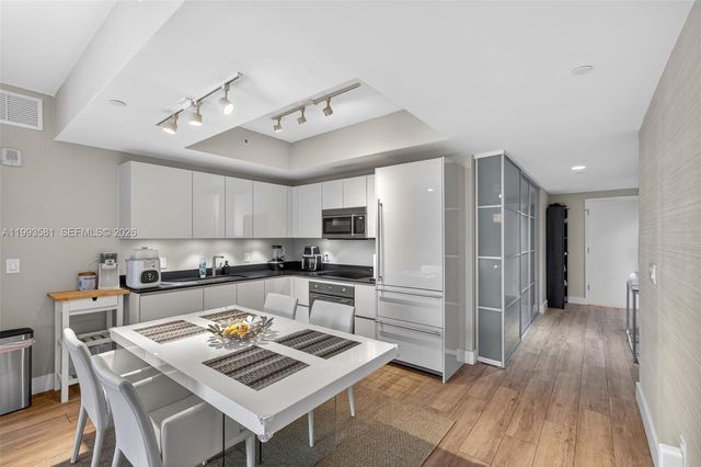 1010 E Brickell Ave 2611, Miami, FL 33131