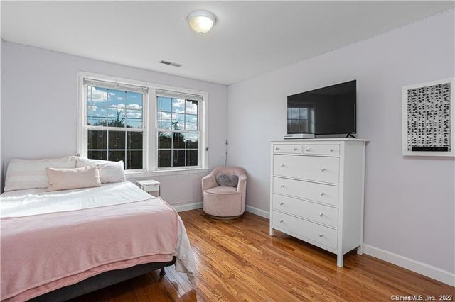 47 Cold Spring Road 1, Stamford, CT 06905