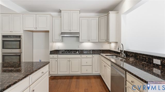 8842 Thorneshire Cir, Mechanicsville, VA 23116