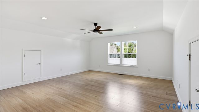 8842 Thorneshire Cir, Mechanicsville, VA 23116