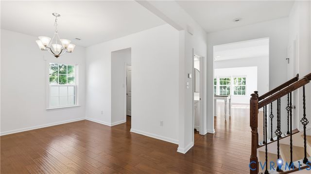 8842 Thorneshire Cir, Mechanicsville, VA 23116