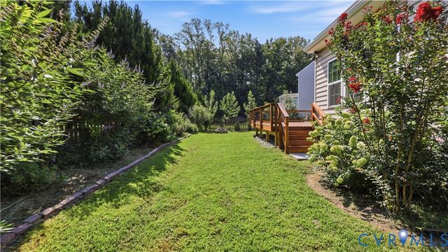8842 Thorneshire Cir, Mechanicsville, VA 23116