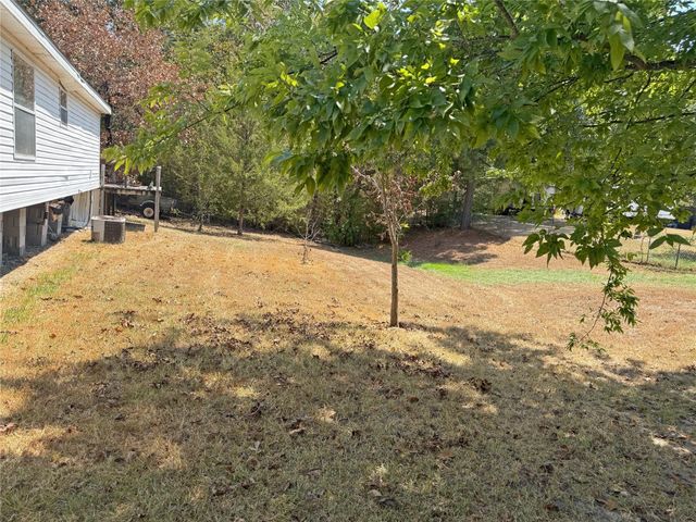 399 Pine Lane, Onalaska, TX 77360