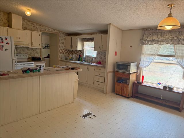 399 Pine Lane, Onalaska, TX 77360
