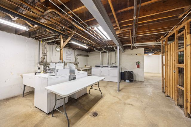 16 N Garfield Street 2H, Lombard, IL 60148