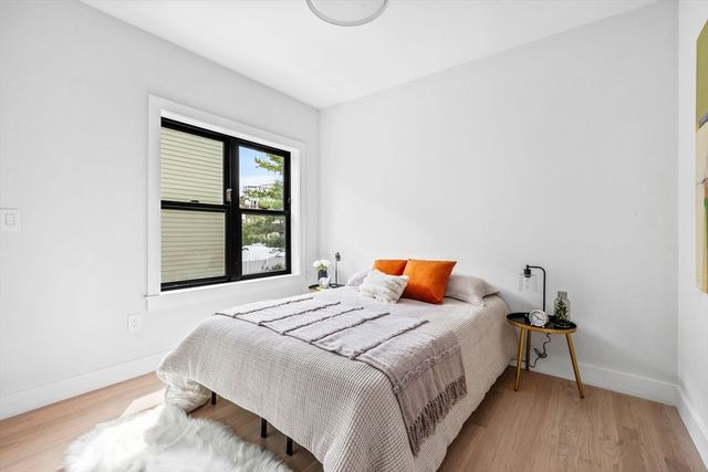 198 Bowen 1, Boston, MA 02127