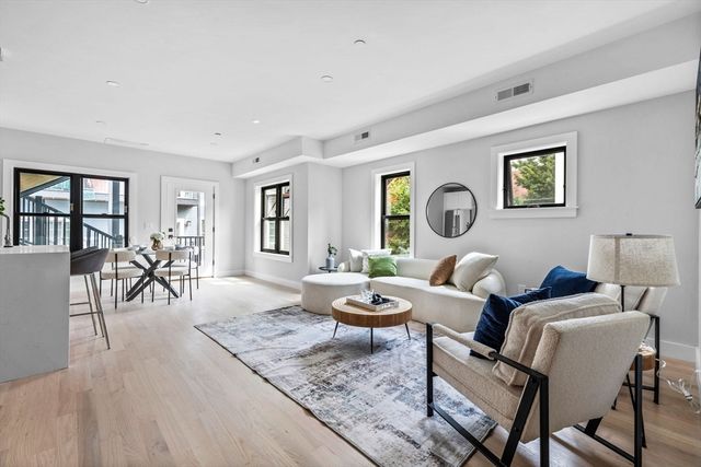 198 Bowen 1, Boston, MA 02127