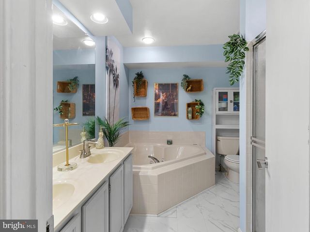 629 LIONS GATE LN, Odenton, MD 21113