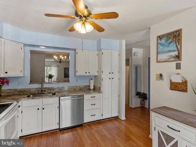 629 LIONS GATE LN, Odenton, MD 21113