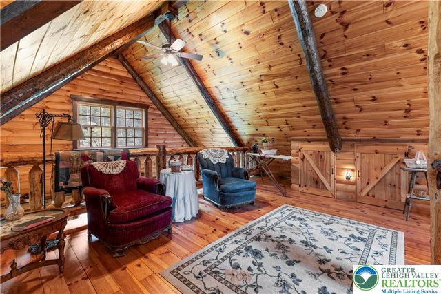 325 Raubsville Road, Williams Twp, PA 18042