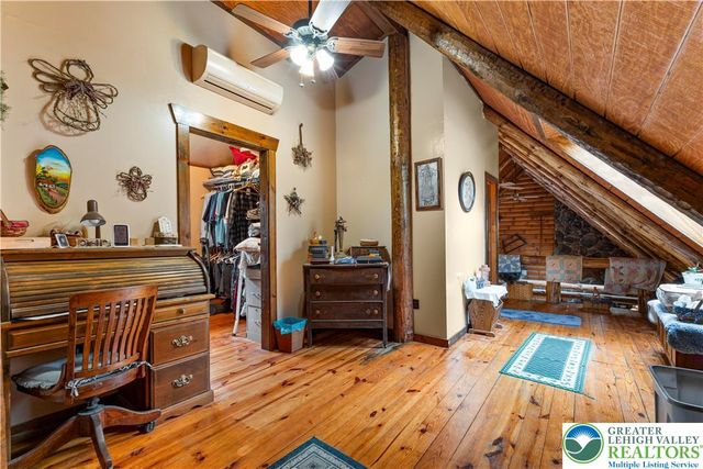 325 Raubsville Road, Williams Twp, PA 18042
