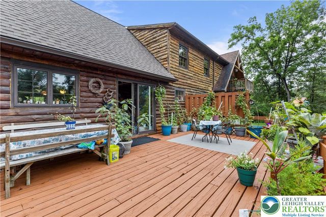 325 Raubsville Road, Williams Twp, PA 18042