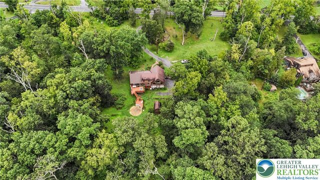 325 Raubsville Road, Williams Twp, PA 18042