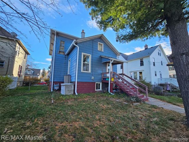 126 Poplar Street, Wyandotte, MI 48192