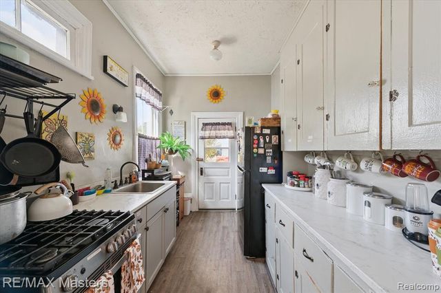 126 Poplar Street, Wyandotte, MI 48192