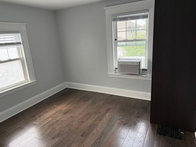 292 Billings Rd, Quincy, MA 02170