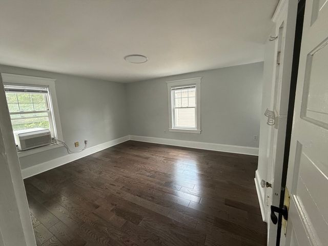 292 Billings Rd, Quincy, MA 02170