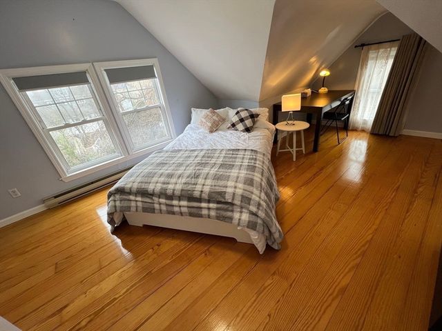 292 Billings Rd, Quincy, MA 02170