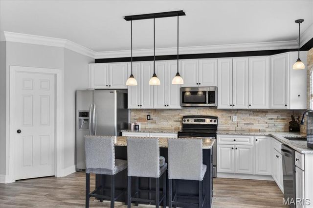 1535 Heritage Valley Drive, High Ridge, MO 63049