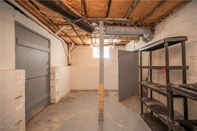 8198 Erie Street, Masury, OH 44438