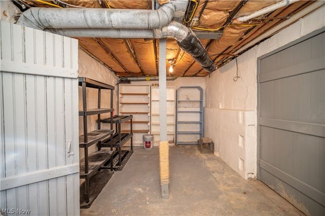 8198 Erie Street, Masury, OH 44438