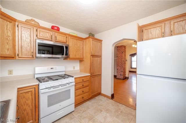 8198 Erie Street, Masury, OH 44438