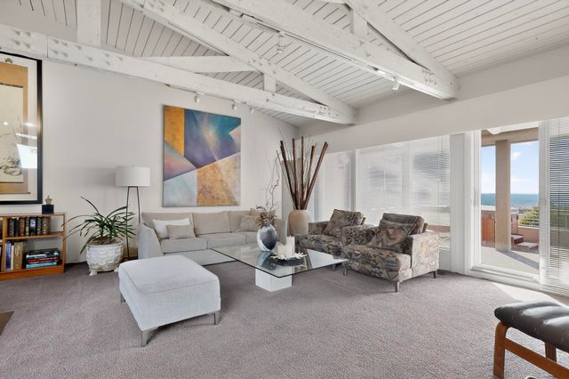 302 Juniper Hill Road NE, Albuquerque, NM 87122