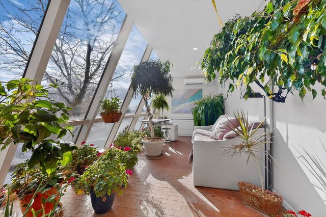 302 Juniper Hill Road NE, Albuquerque, NM 87122