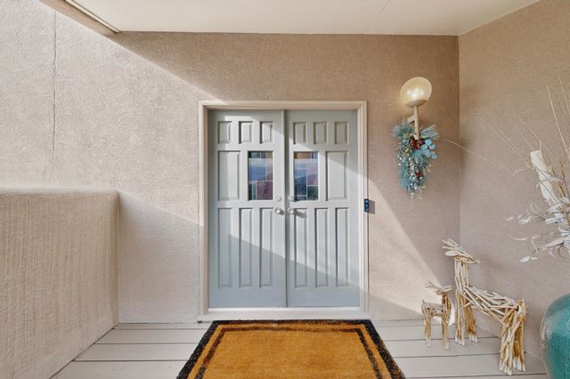 302 Juniper Hill Road NE, Albuquerque, NM 87122