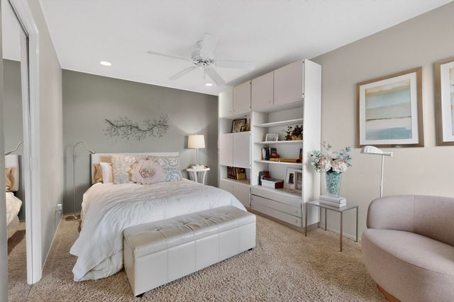 302 Juniper Hill Road NE, Albuquerque, NM 87122