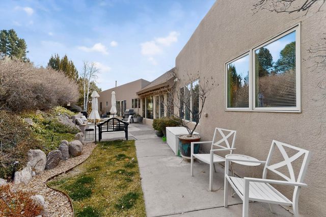 302 Juniper Hill Road NE, Albuquerque, NM 87122