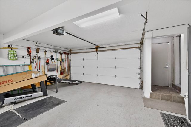 302 Juniper Hill Road NE, Albuquerque, NM 87122