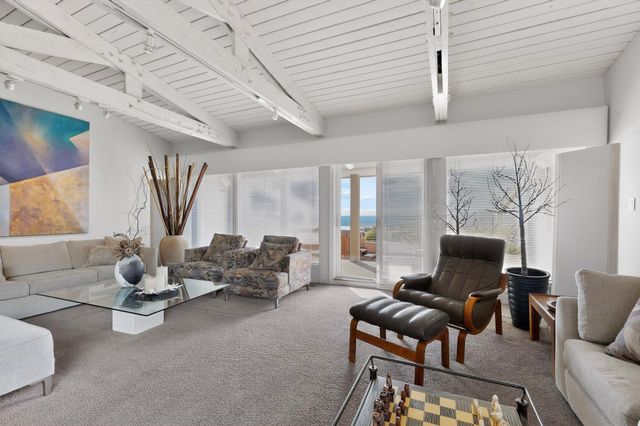 302 Juniper Hill Road NE, Albuquerque, NM 87122