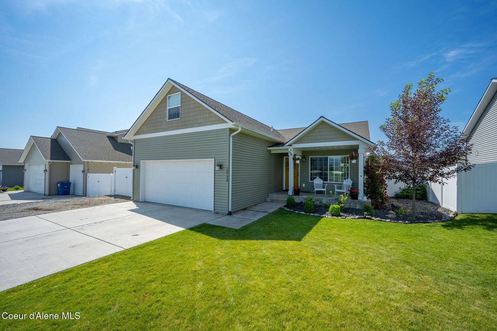 12150 W RENSHAW AVE, Post Falls, ID 83854