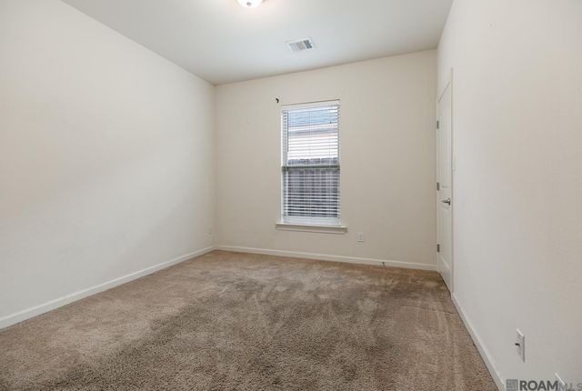 7804 W Pelican Lakes Ave, Baton Rouge, LA 70820